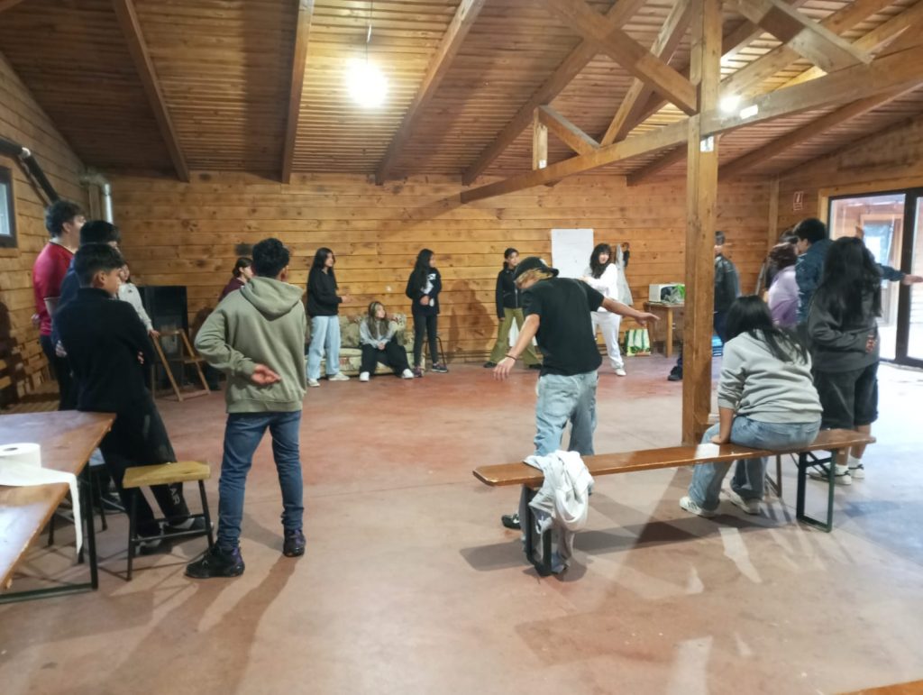 Participación del grupo de jóvenes en la salida